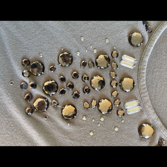 Beautiful gray  cotton blend embellished tank top - Picture 7 of 8